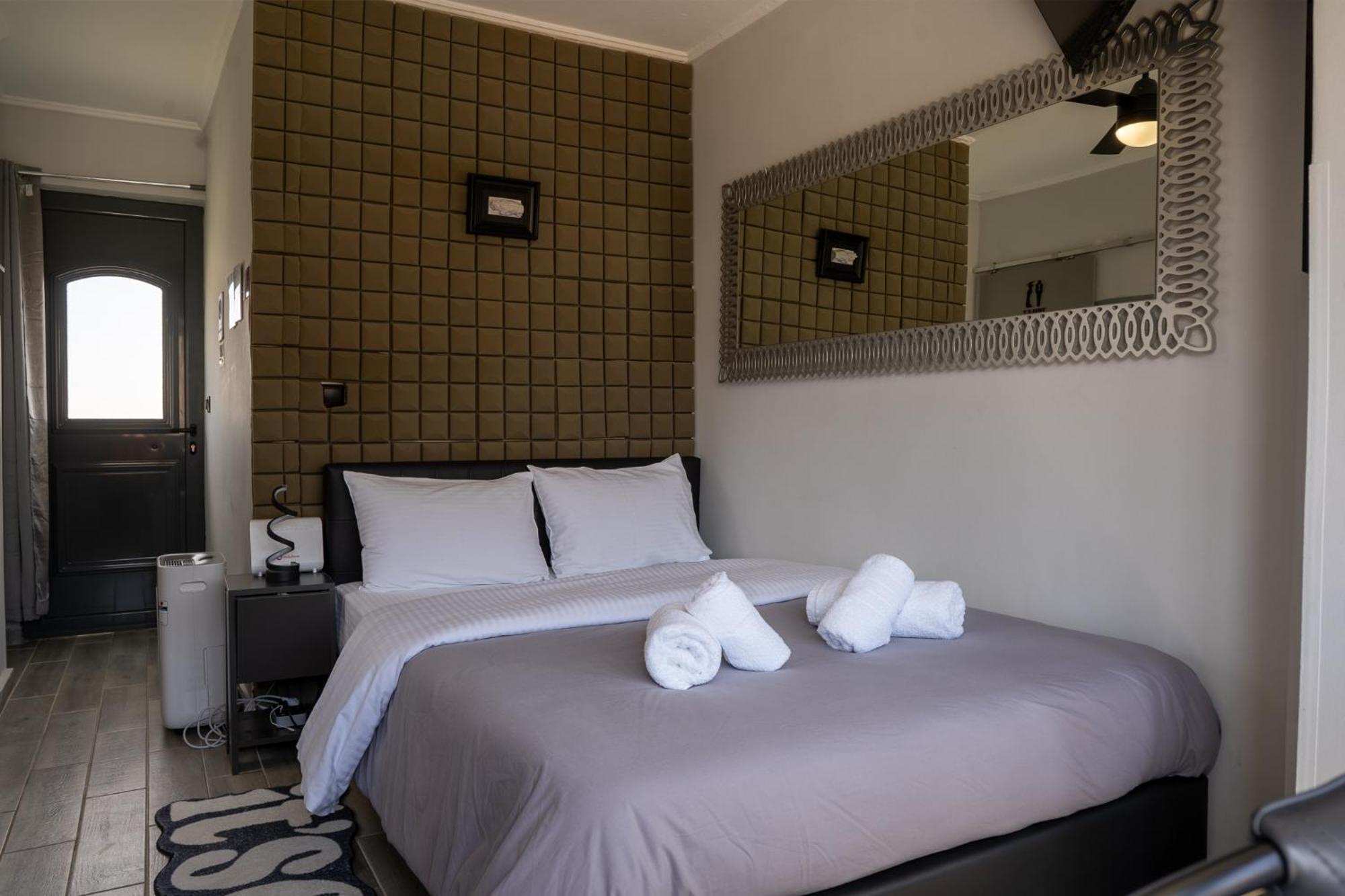 Loft Life Studio Mytilene View ภายนอก รูปภาพ